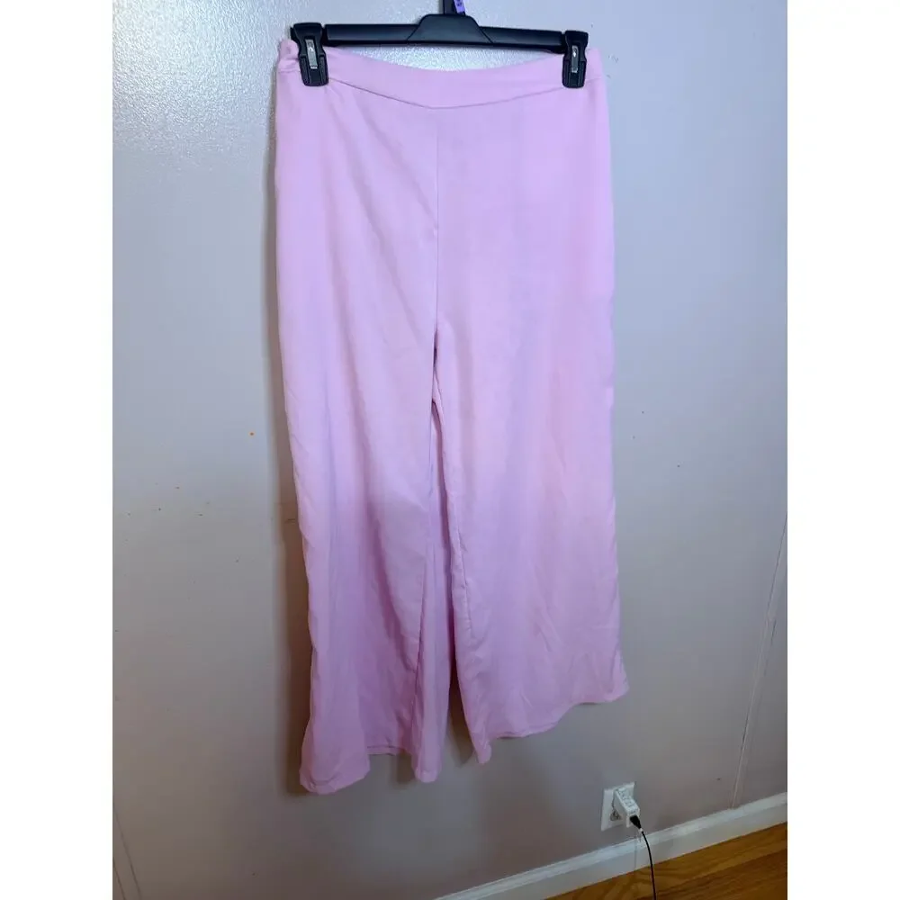 Pink two-piece batwing-sleeve pantsuit. Sparkling silver sequin trim. Size L.
